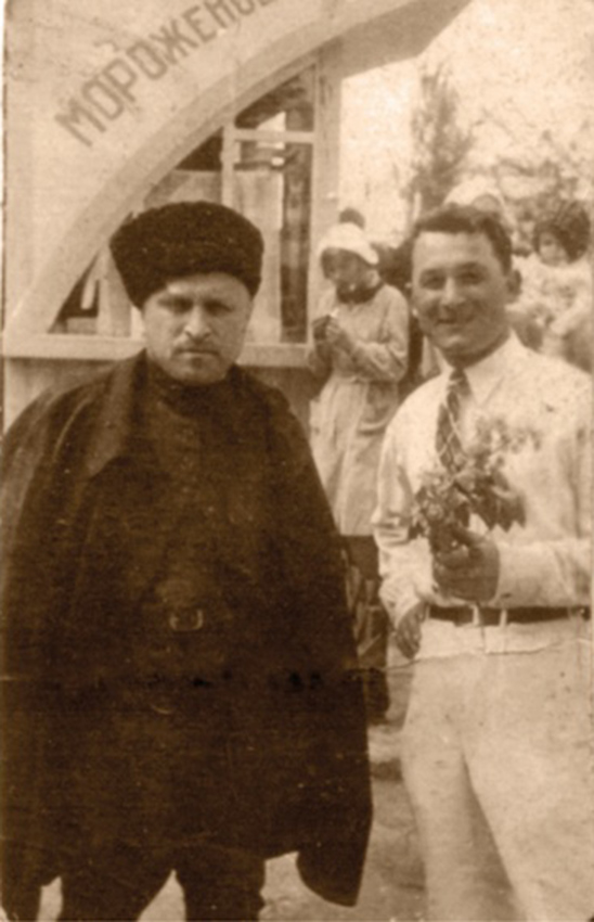 Заурбек Шерипов и Нурдан Музаев 1930-е гг.